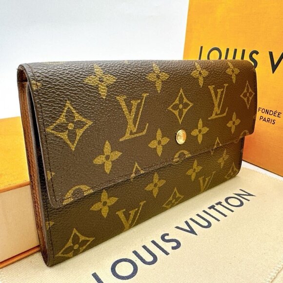 Authentic Louis Vuitton Portefeuille International Porte Tresor Monogram Wallet - Picture 1 of 12
